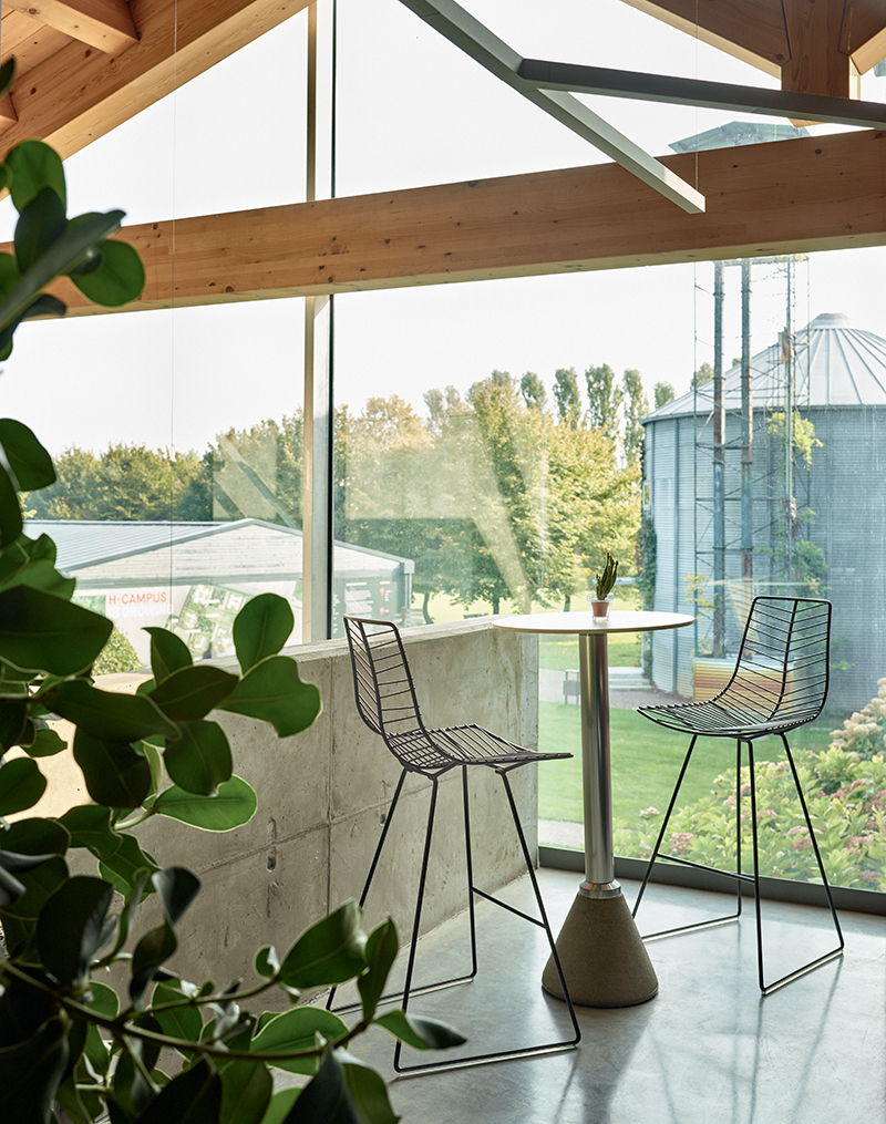 华体会体育官方在线官网 - 坐具|吧椅/凳子|办公家具|华体会体育官方在线官网家具|Leaf 金属户外吧椅